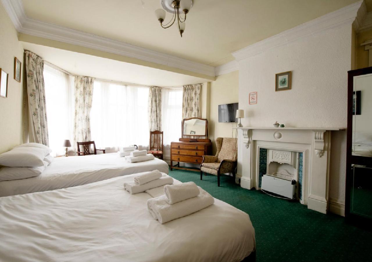 Hotels 24-7 - The Old Victoria Hotel Newport  Exterior photo